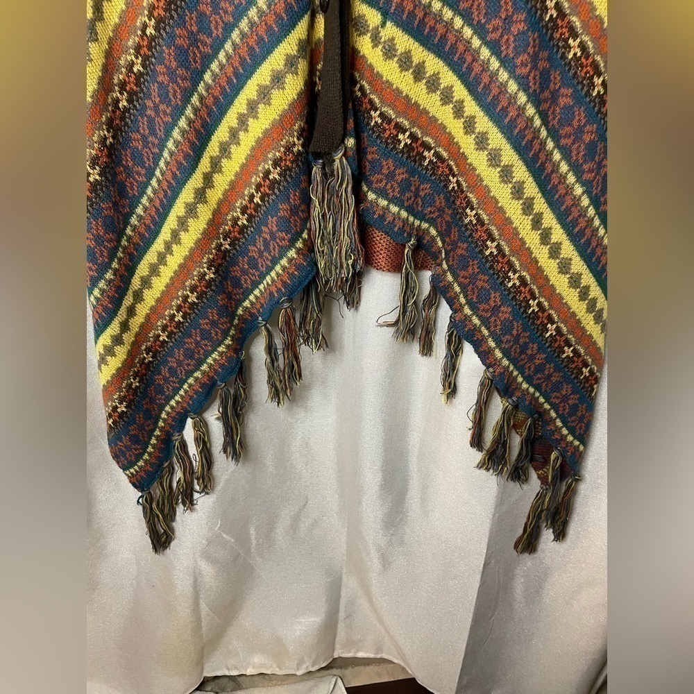 SIERRA FRINGE PONCHO. One size​​​​​​​​​​​​​​​​​​​​​​​​​​ - Picture 11 of 13